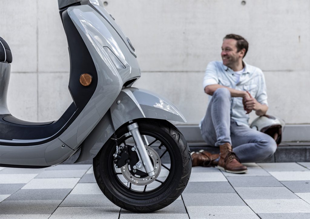 Roller electro scooter Kumpan electric 